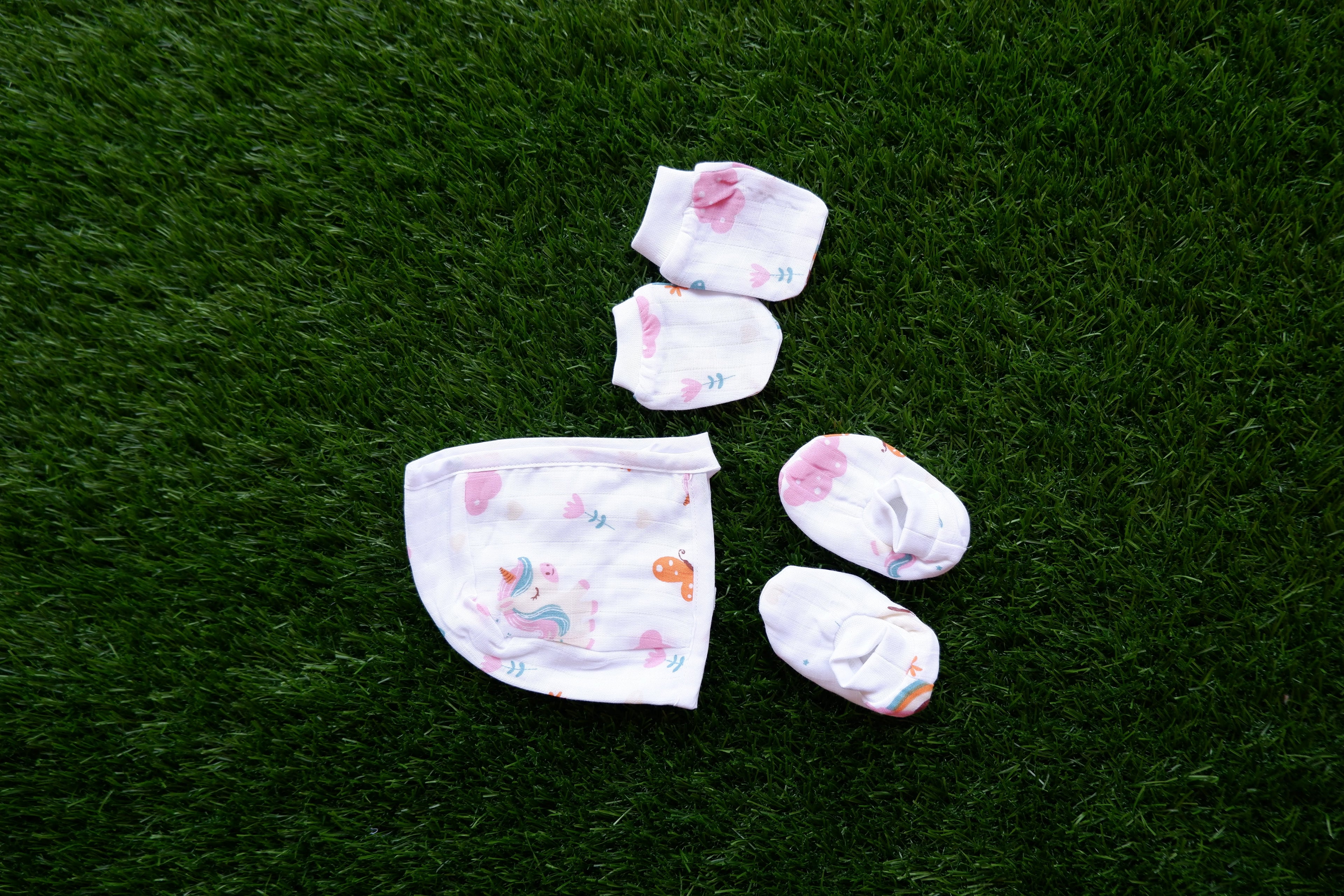 Cap, Mittens, Booties